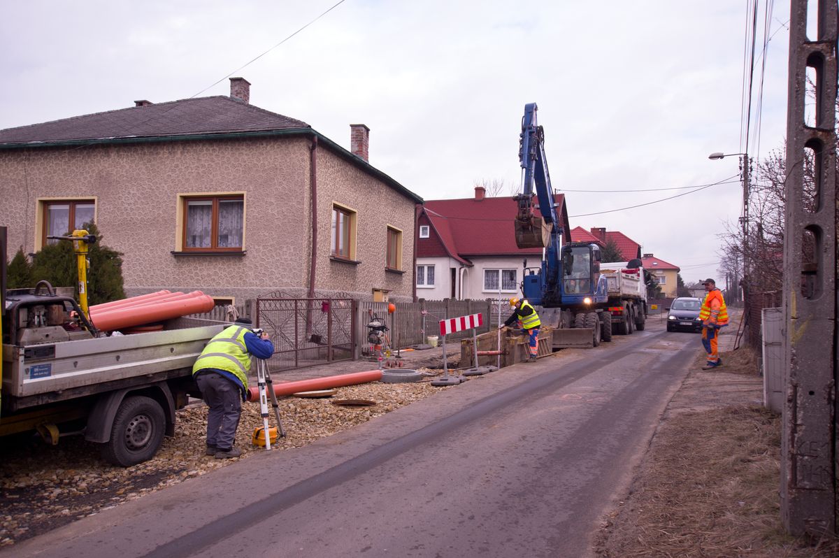 Wiosenny front robót